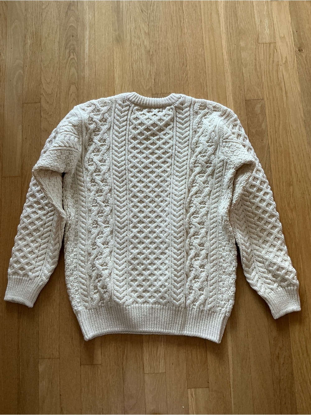 Wool sweater - Picture 7 of 11
